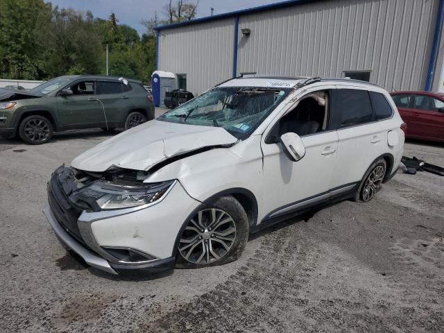 MITSUBISHI OUTLANDER 2017 with VIN JA4AZ3A39HZ023878 - Photo from auction