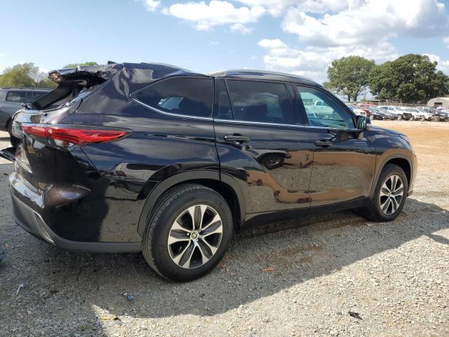 Photo 3 from auction – 2022 TOYOTA HIGHLANDER with VIN 5TDGZRAH3NS133515
