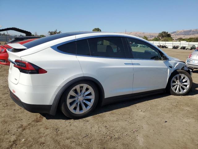 Photo 3 from auction – 2017 TESLA MODEL X with VIN 5YJXCBE21HF068512