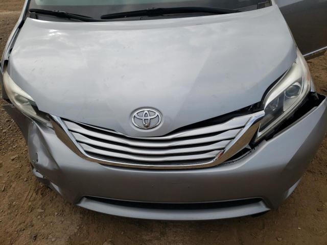Photo 11 from auction – 2017 TOYOTA SIENNA XLE with VIN 5TDDZ3DCXHS178911