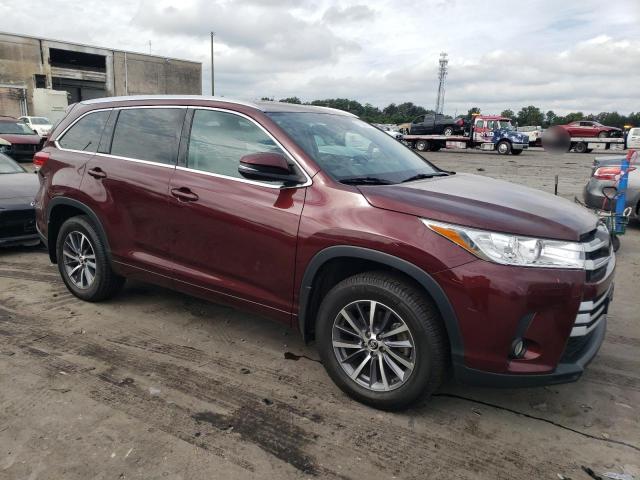 Photo 4 from auction – 2017 TOYOTA HIGHLANDER with VIN 5TDJZRFHXHS443678