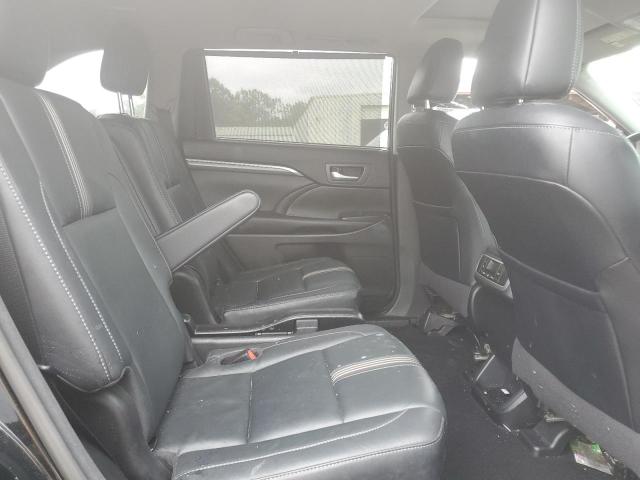 Photo 11 from auction – 2018 TOYOTA HIGHLANDER with VIN 5TDKZRFH7JS539018