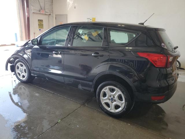Photo 2 from auction – 2019 FORD ESCAPE S with VIN 1FMCU0F70KUB02749