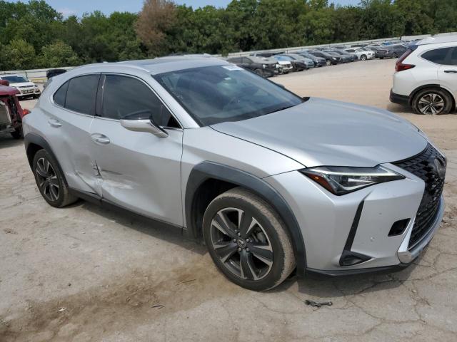 Photo 4 from auction – 2019 LEXUS UX 200 with VIN JTHY3JBH6K2018088