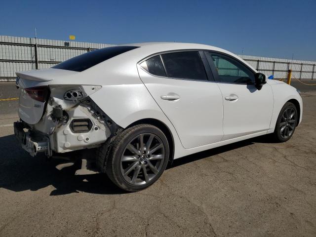 Photo 3 from auction – 2018 MAZDA 3 TOURING with VIN 3MZBN1V31JM253097