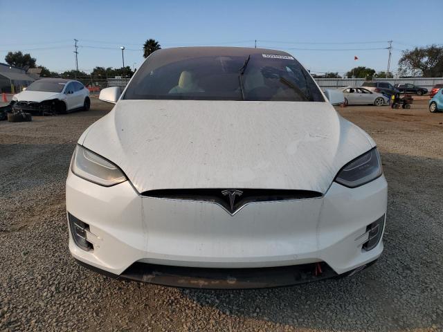 Photo 5 from auction – 2018 TESLA MODEL X with VIN 5YJXCAE28JF112697