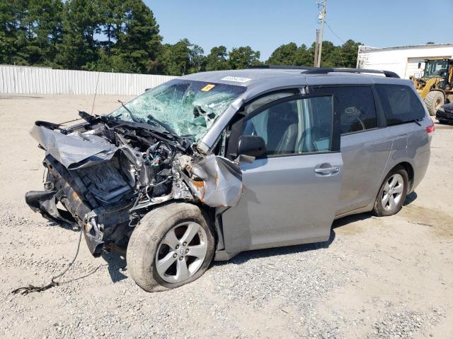 TOYOTA SIENNA LE 2011 with VIN 5TDKK3DC4BS134826 - Photo from auction