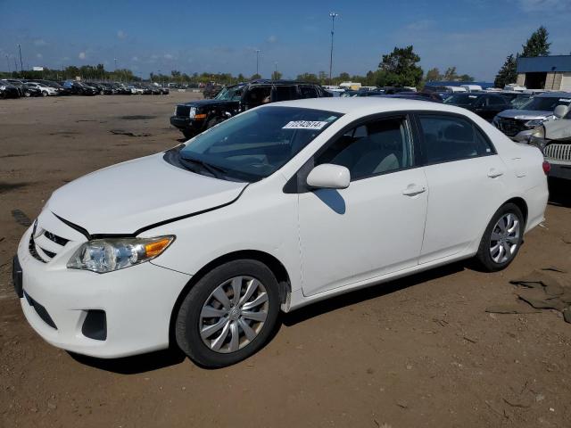 TOYOTA COROLLA BA 2012 z numerem VIN 5YFBU4EE1CP050022 - Zdjęcie z aukcji