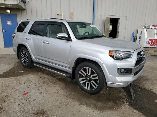 Photo 4 from auction – 2017 TOYOTA 4RUNNER SR with VIN JTEZU5JR3H5151544