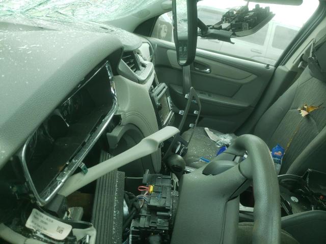 Photo 9 from auction – 2017 CHEVROLET TRAVERSE L with VIN 1GNKRFKD0HJ149247