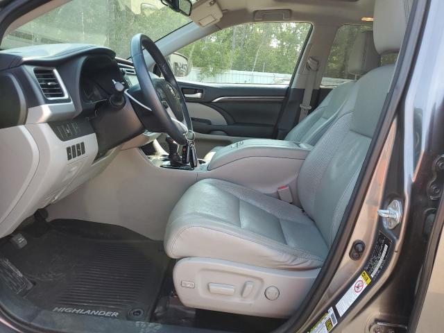 Photo 7 from auction – 2016 TOYOTA HIGHLANDER with VIN 5TDDKRFHXGS320754