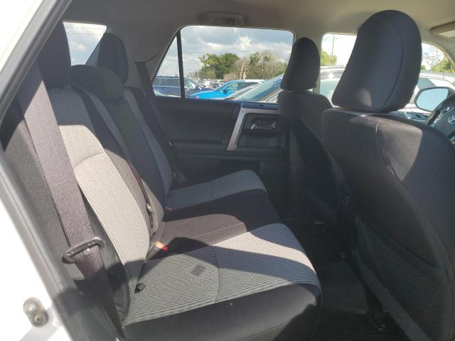 Photo 11 from auction – 2024 TOYOTA 4RUNNER SR with VIN JTEEU5JR0R5306941