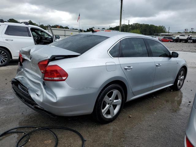 Photo 3 from auction – 2015 VOLKSWAGEN PASSAT S with VIN 1VWAS7A37FC097122