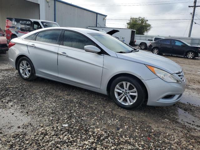Photo 4 from auction – 2013 HYUNDAI SONATA GLS with VIN 5NPEB4AC9DH621908
