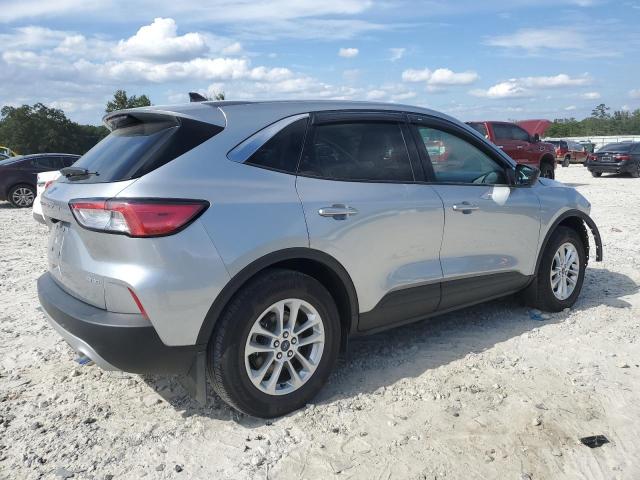 Photo 3 from auction – 2022 FORD ESCAPE SE with VIN 1FMCU9G65NUB95217