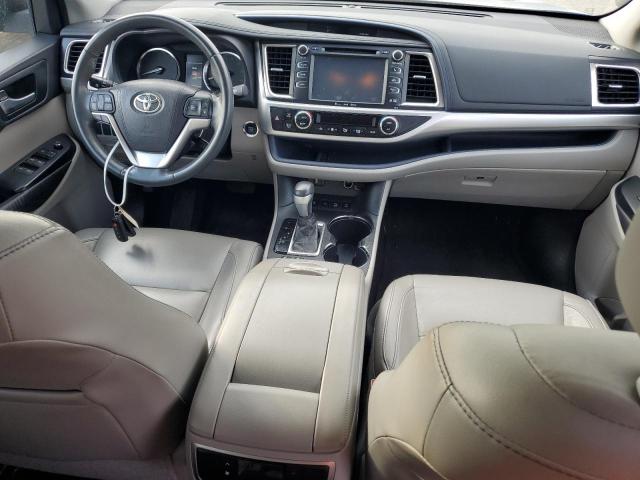 Photo 8 from auction – 2016 TOYOTA HIGHLANDER with VIN 5TDJKRFH0GS241287