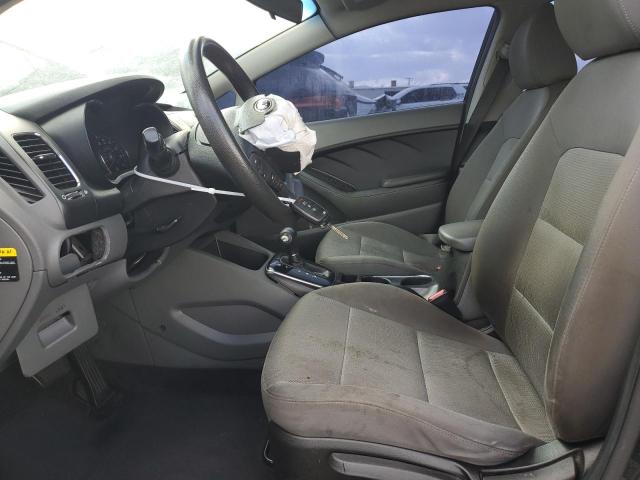 Photo 7 from auction – 2017 KIA FORTE LX with VIN 3KPFK4A75HE129751
