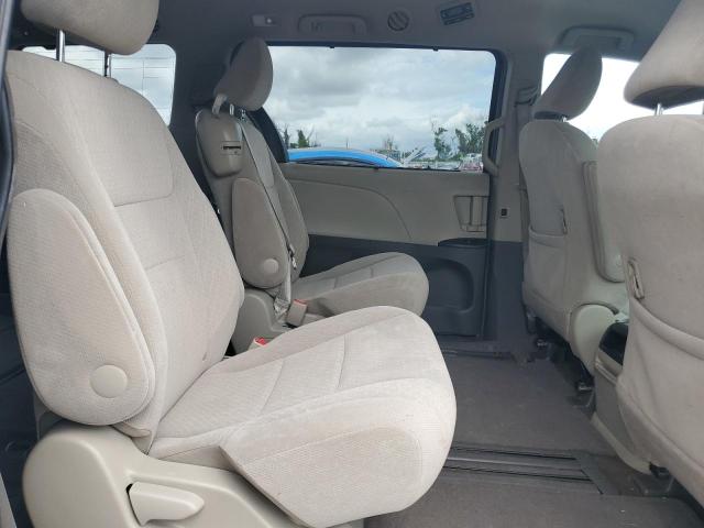 Photo 11 from auction – 2016 TOYOTA SIENNA LE with VIN 5TDKK3DC7GS751418