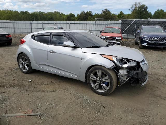 Photo 4 from auction – 2016 HYUNDAI VELOSTER with VIN KMHTC6AD0GU302234