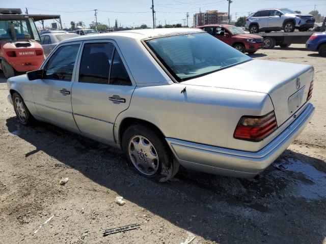Photo 2 from auction – 1994 MERCEDES-BENZ E 320 with VIN WDBEA32E7RC139551