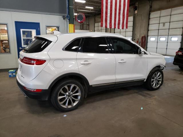 Photo 3 from auction – 2017 LINCOLN MKC SELECT with VIN 5LMCJ2D98HUL14331