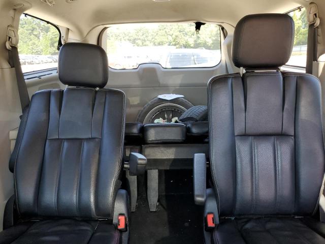 Photo 10 from auction – 2015 CHRYSLER TOWN & COU with VIN 2C4RC1CG8FR655888