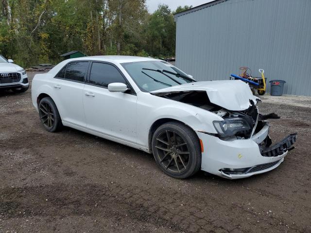 Photo 4 from auction – 2017 CHRYSLER 300 S with VIN 2C3CCAGG4HH631522