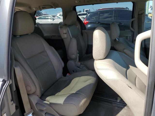Photo 11 from auction – 2015 TOYOTA SIENNA XLE with VIN 5TDYK3DC8FS690251
