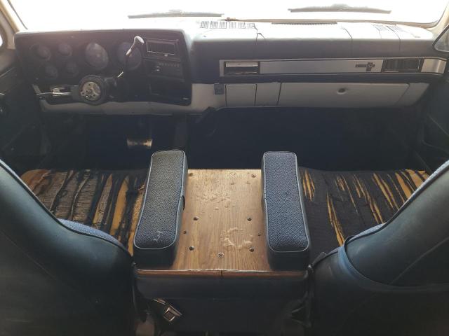 Photo 8 from auction – 1985 CHEVROLET C30 with VIN 1GCHC33WXFS166826