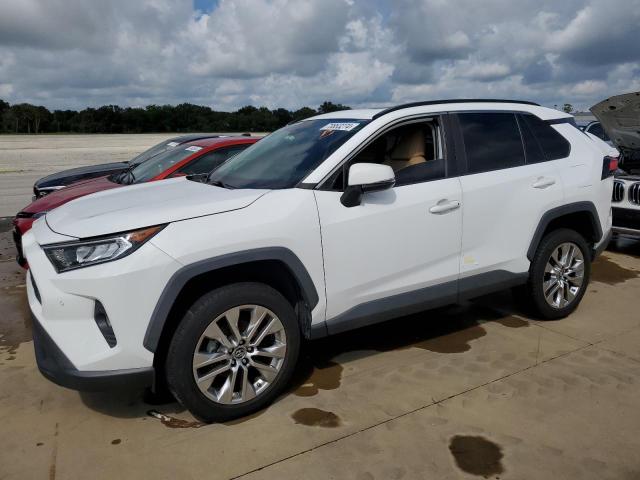 TOYOTA RAV4 XLE P 2019 with VIN 2T3C1RFVXKW006596 - Photo from auction