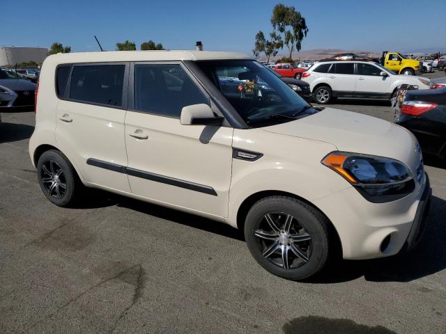 Photo 4 from auction – 2013 KIA SOUL with VIN KNDJT2A59D7541322