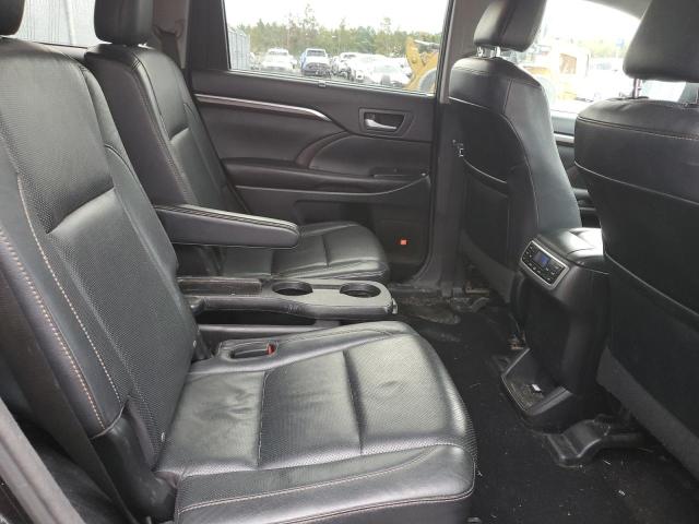 Photo 11 from auction – 2016 TOYOTA HIGHLANDER with VIN 5TDDKRFH9GS317943