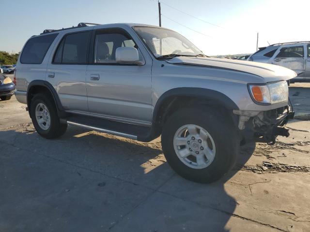 Photo 4 from auction – 1998 TOYOTA 4RUNNER SR with VIN JT3GN86R5W0077562