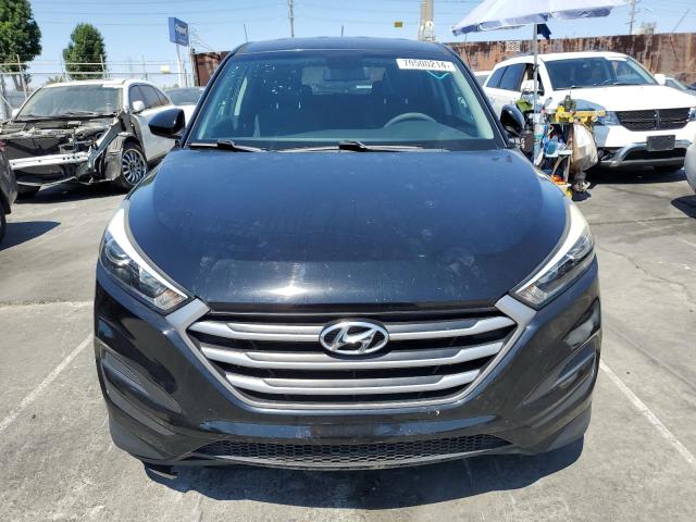 Photo 5 from auction – 2017 HYUNDAI TUCSON SE with VIN KM8J23A44HU396368