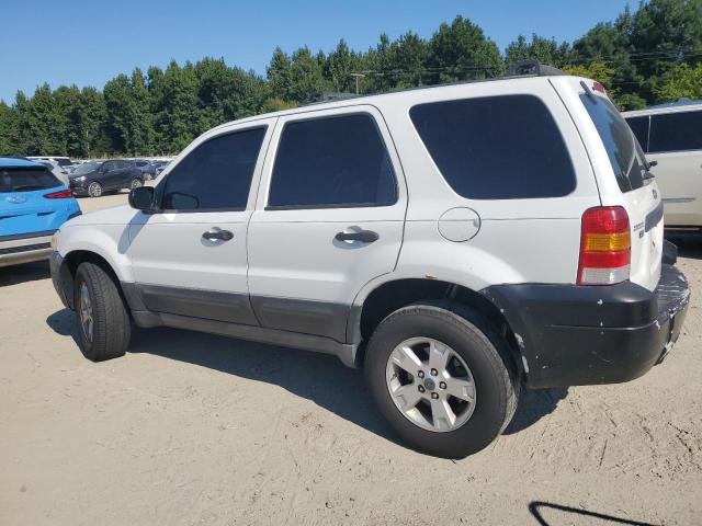 Photo 2 from auction – 2005 FORD ESCAPE XLT with VIN 1FMYU93175KA50076