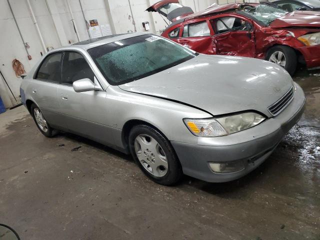 Photo 4 from auction – 2000 LEXUS ES 300 with VIN JT8BF28G5Y5089744