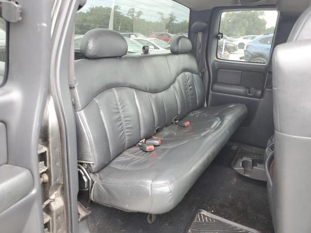 Photo 10 from auction – 2002 CHEVROLET SILVERADO with VIN 2GCEC19T921344756