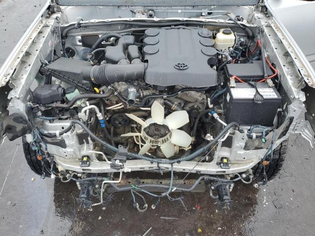 Photo 12 from auction – 2013 TOYOTA 4RUNNER SR with VIN JTEBU5JR8D5137313