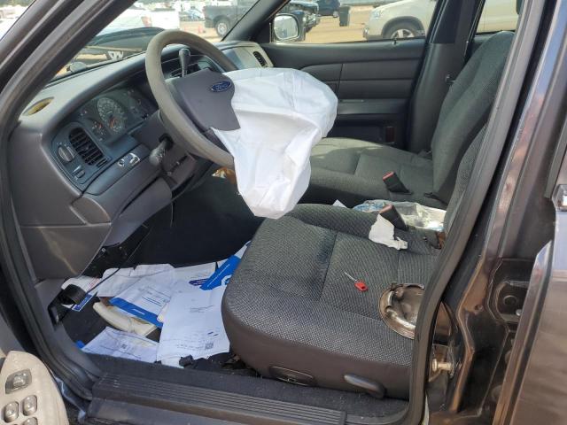 Photo 7 from auction – 2005 FORD CROWN VICT with VIN 2FAFP71W05X176255
