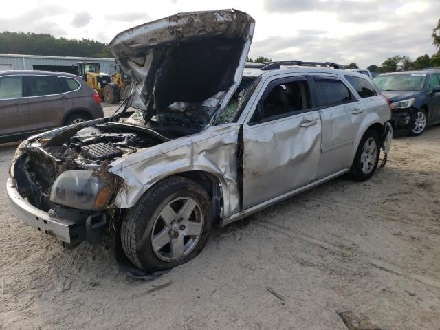DODGE MAGNUM SXT 2005 with VIN 2D4FV48V75H154553 - Photo from auction