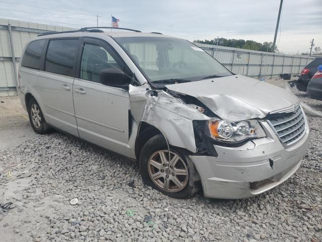 Photo 4 from auction – 2010 CHRYSLER TOWN & COU with VIN 2A4RR2D14AR399122