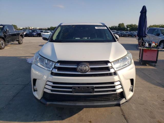 Photo 5 from auction – 2018 TOYOTA HIGHLANDER with VIN 5TDJZRFH4JS541904