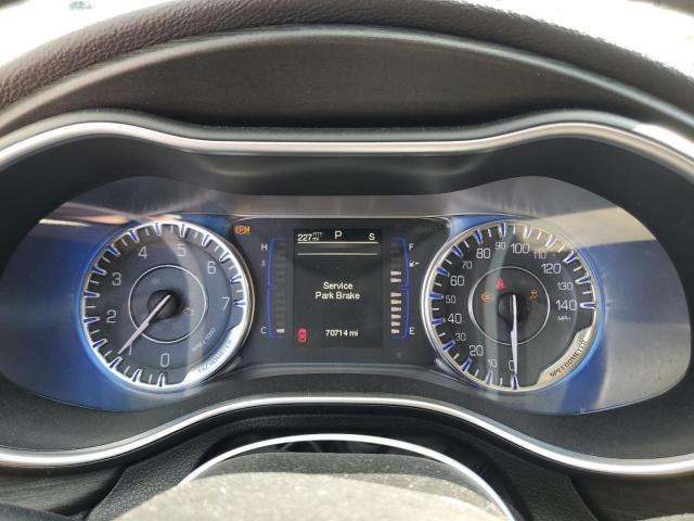 Photo 9 from auction – 2015 CHRYSLER 200 LIMITE with VIN 1C3CCCAB3FN640645