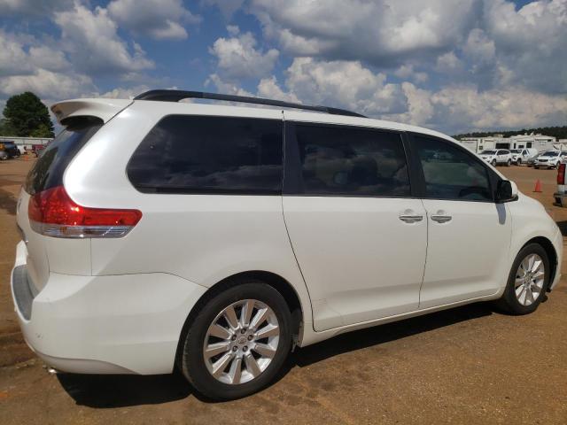 Photo 3 from auction – 2012 TOYOTA SIENNA XLE with VIN 5TDYK3DC2CS251137