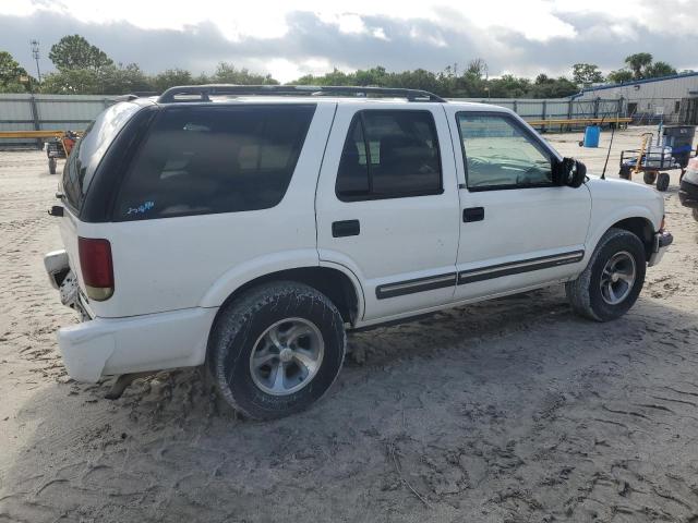 Photo 3 from auction – 2000 CHEVROLET BLAZER with VIN 1GNCS13WXYK166613