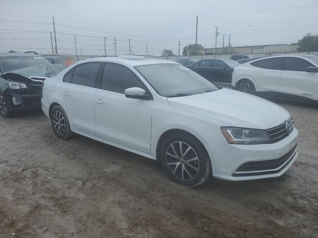 Photo 4 from auction – 2017 VOLKSWAGEN JETTA SE with VIN 3VWDB7AJ0HM371497