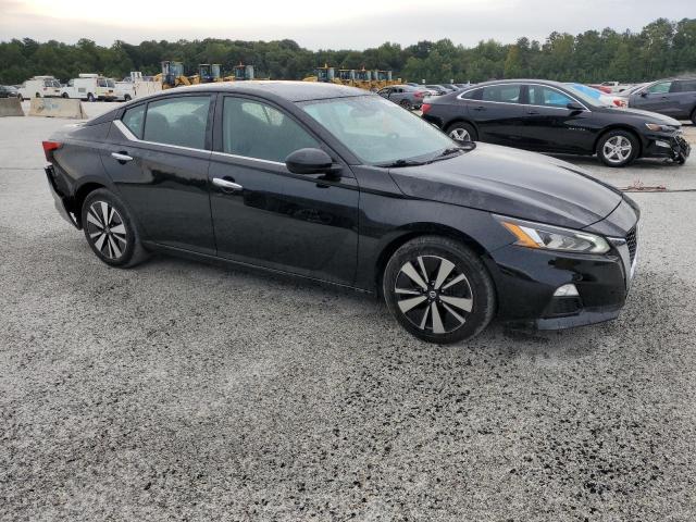Photo 4 from auction – 2022 NISSAN ALTIMA SR with VIN 1N4BL4DV4NN390484