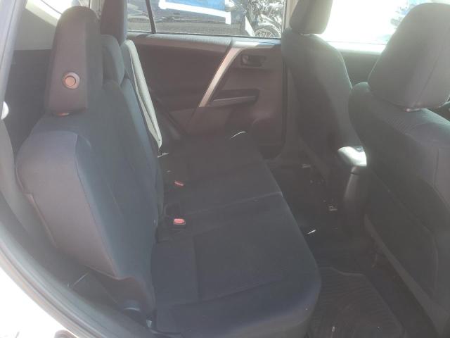 Photo 11 from auction – 2018 TOYOTA RAV4 LE with VIN 2T3BFREV3JW757584