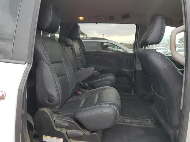 Photo 11 from auction – 2015 TOYOTA SIENNA SPO with VIN 5TDXK3DC2FS558386
