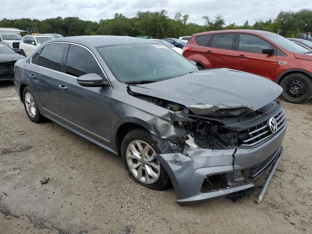 Photo 4 from auction – 2016 VOLKSWAGEN PASSAT S with VIN 1VWAT7A39GC010917